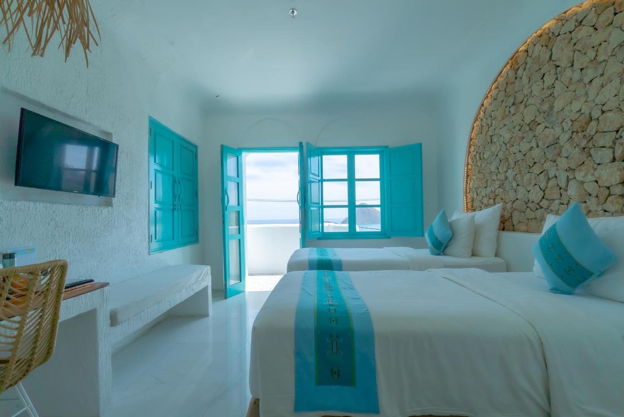 Loccal Collection Hotel Komodo Labuan Bajo Exterior photo