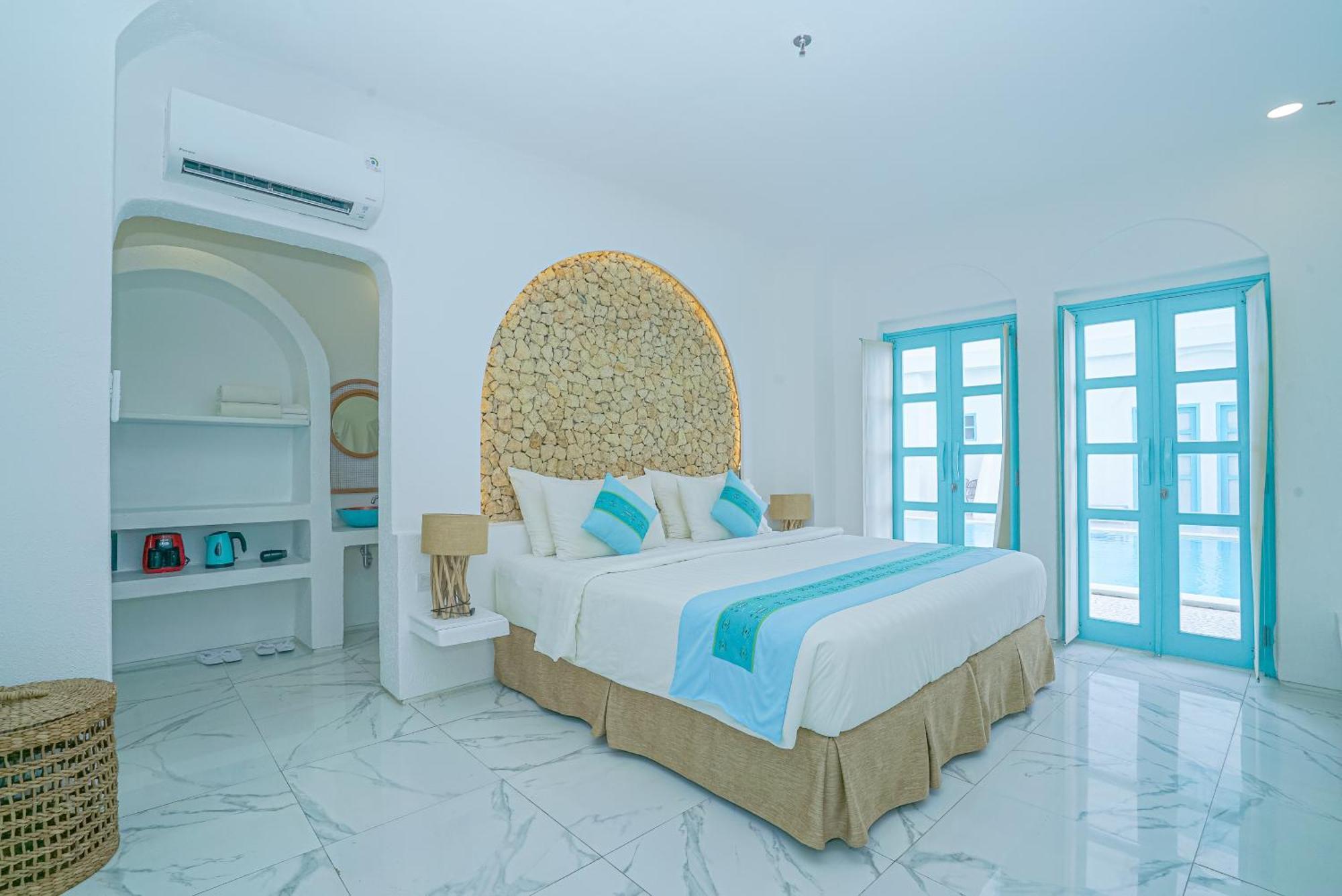 Loccal Collection Hotel Komodo Labuan Bajo Exterior photo